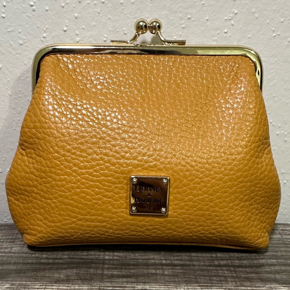 Dooney and Bourke 1975 Sorrento Large Framed Purse Card holder and Coin Wallet